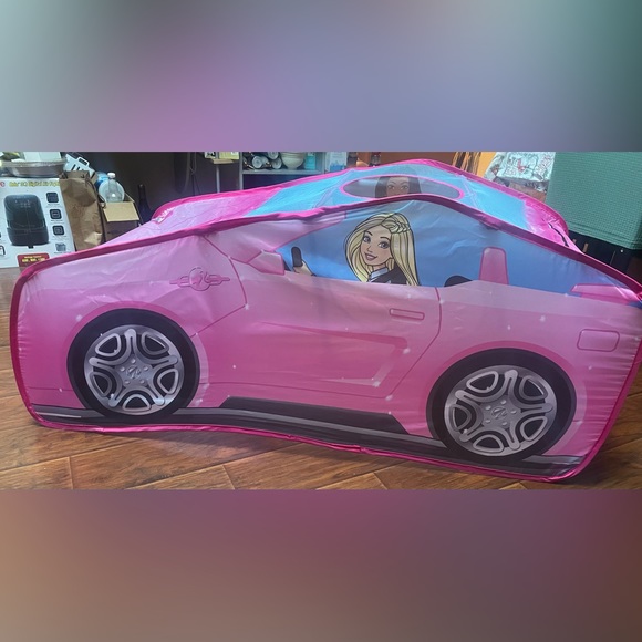 Used Once Barbie Convertible Pop Up With Musical Key Fob (Unopened Unused) - Picture 5 of 9